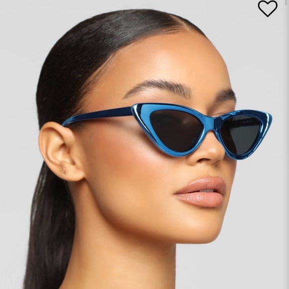 Fashion Nova Accessories - FashionNova//metallic blue sunglasses
